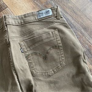 Levi’s Women’s Olive 505 Straight Leg Jeans